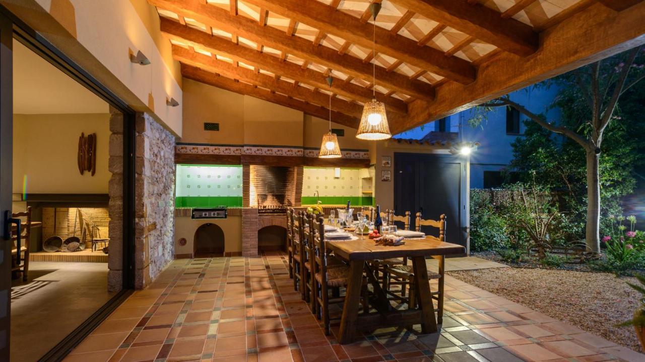 Вілла Casa Deluxe Alt Emporda Costa Brava - Private Swimming Pool Vilabertran Екстер'єр фото